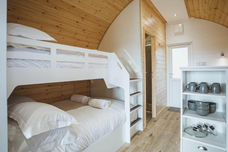 Carlton Manor Pods Apartment Aldbrough ภายนอก รูปภาพ