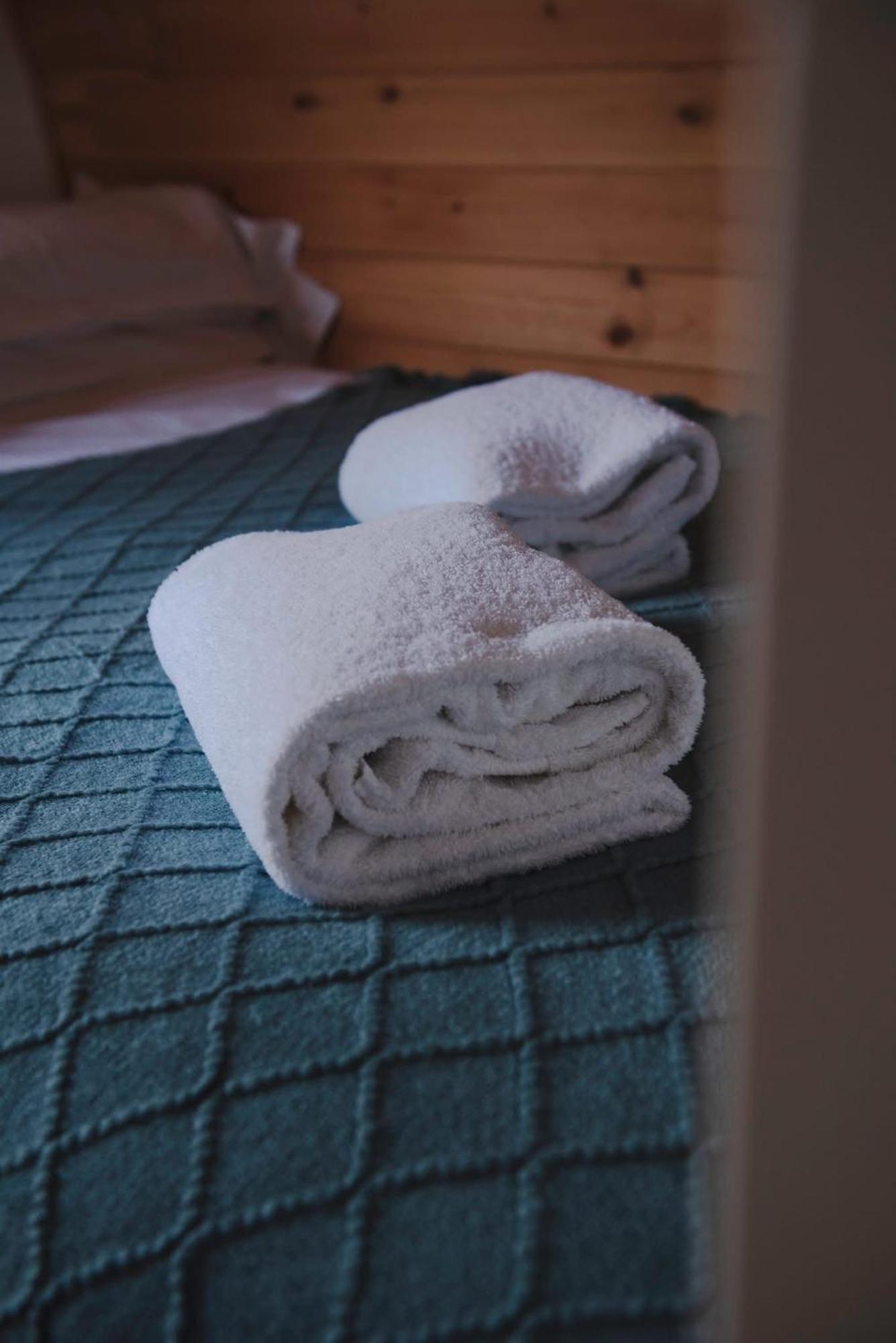 Carlton Manor Pods Apartment Aldbrough ภายนอก รูปภาพ