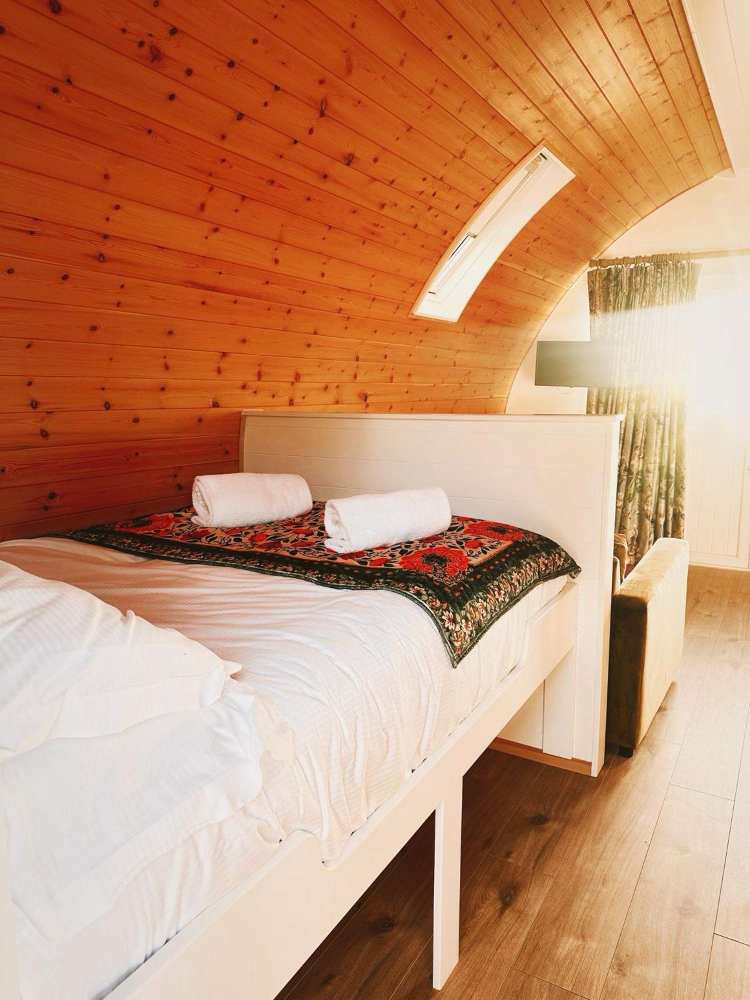 Carlton Manor Pods Apartment Aldbrough ภายนอก รูปภาพ